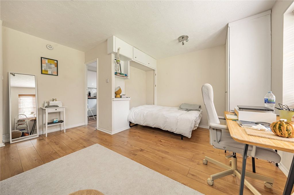 Property photo 2 of 9 Picture No. 01