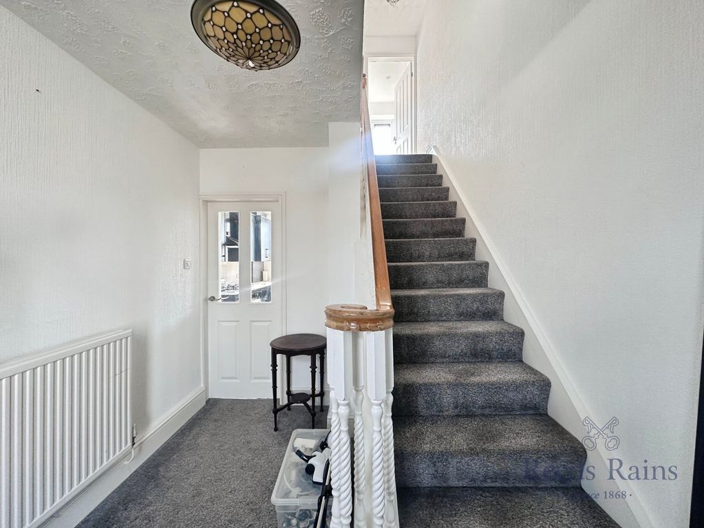 Property photo 2 of 14 Picture No. 33