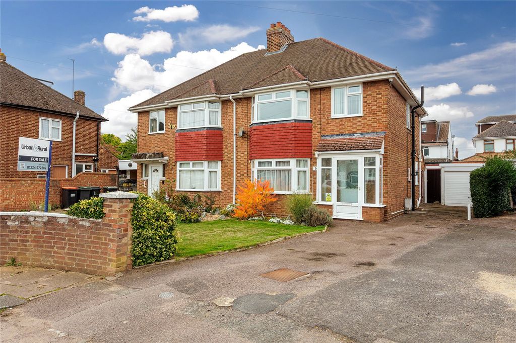 Property photo 1 of 19 Picture No. 04