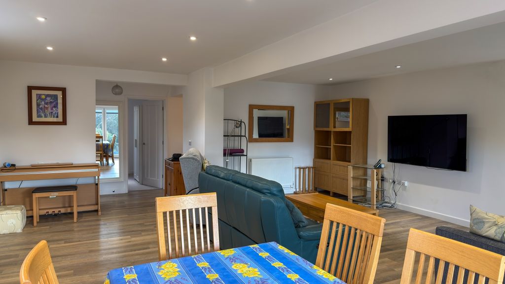 Property photo 3 of 25 Open Plan Reception