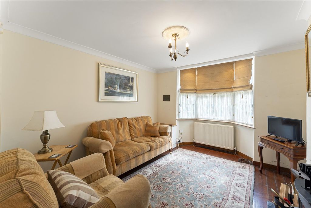 Property photo 2 of 15 1