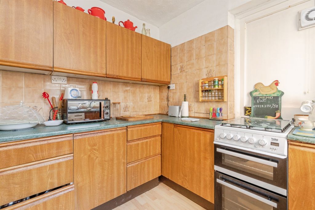 Property photo 3 of 17