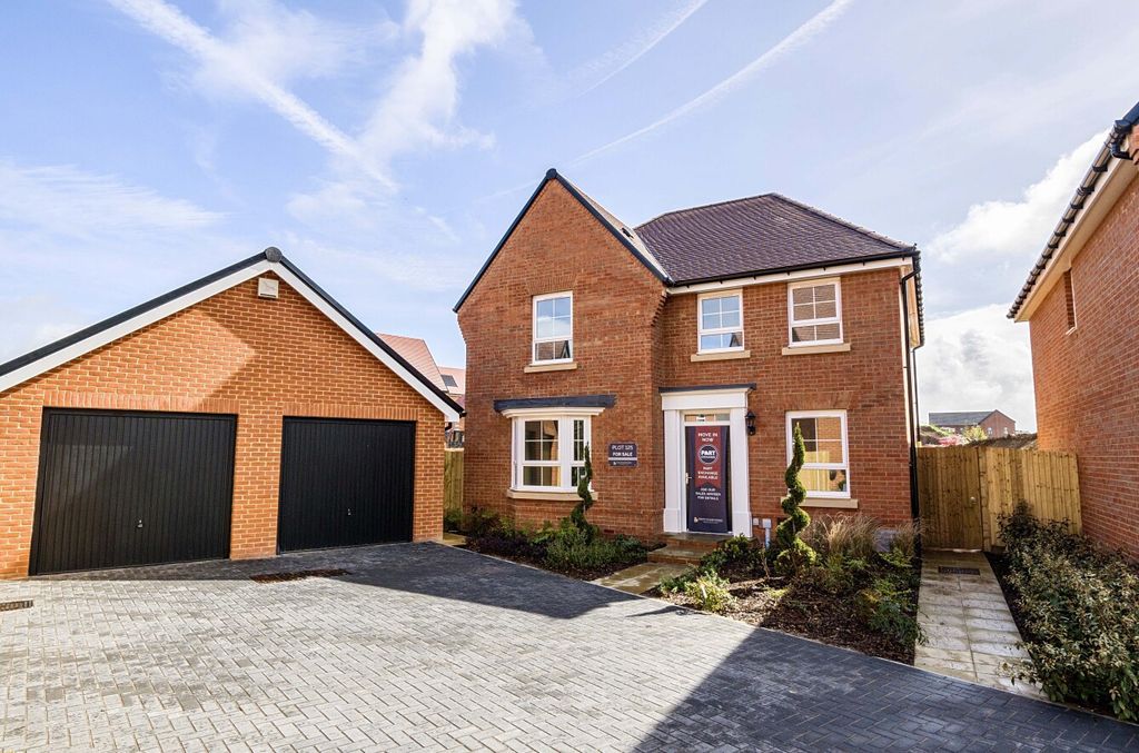 Property photo 1 of 18 1447551-2-69E0B07...