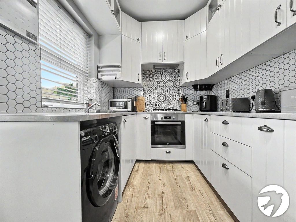 Property photo 2 of 15 Kitchen