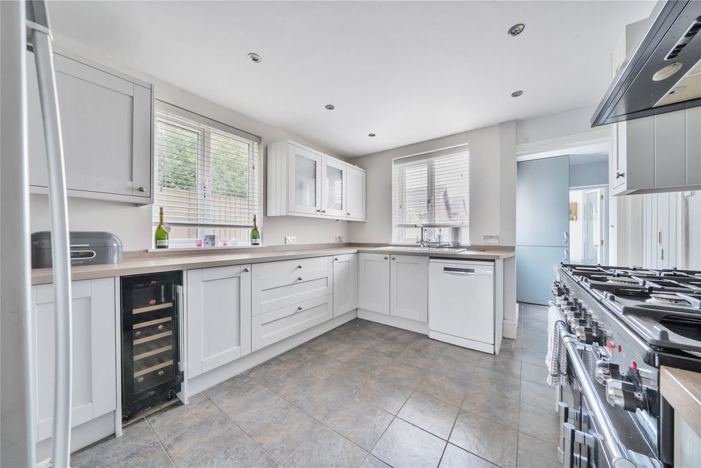 Property photo 2 of 22 Picture No. 04