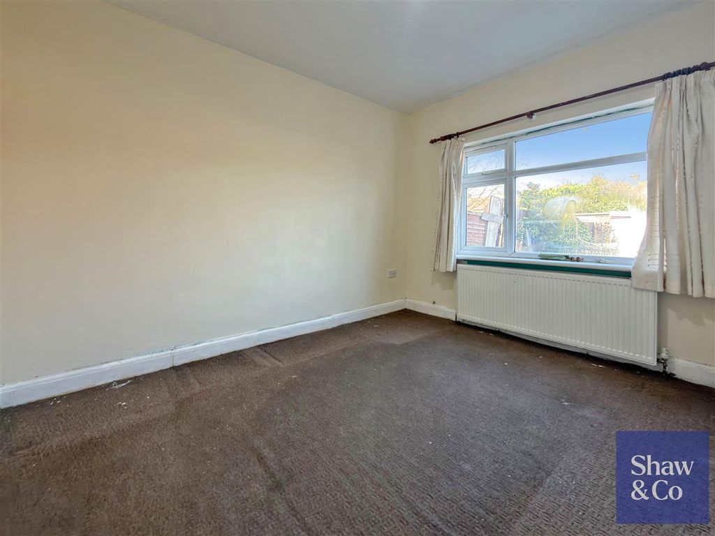 Property photo 3 of 9 Dining Room.Jpeg