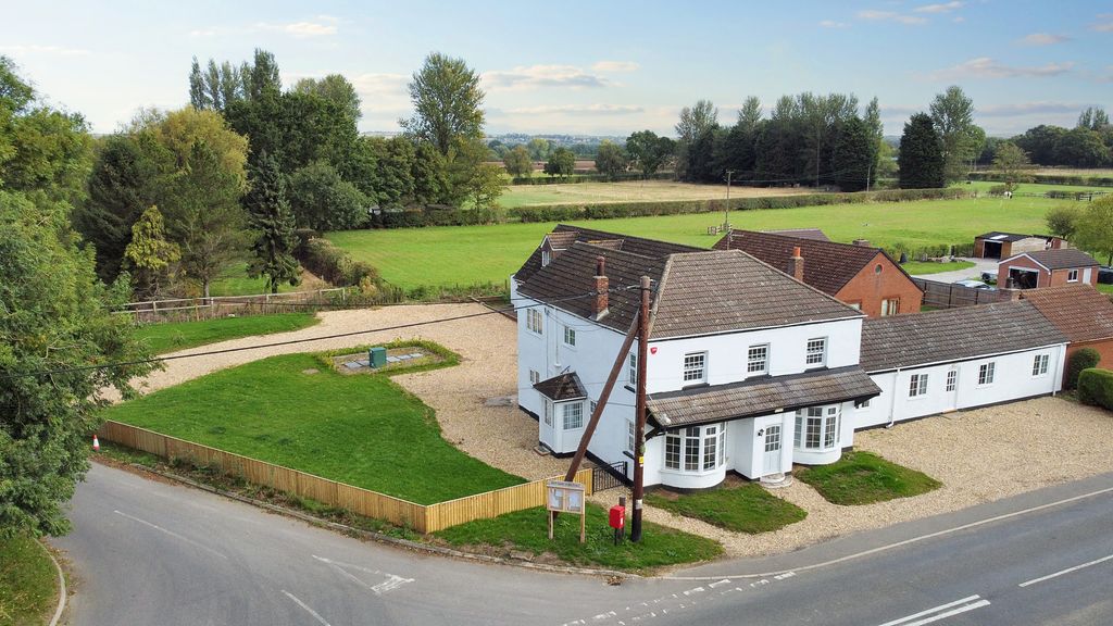 Property photo 1 of 38