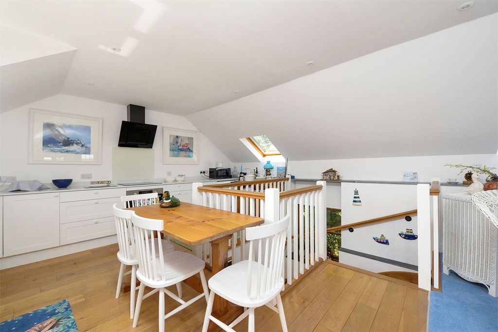 Property photo 3 of 21 Picture No. 05