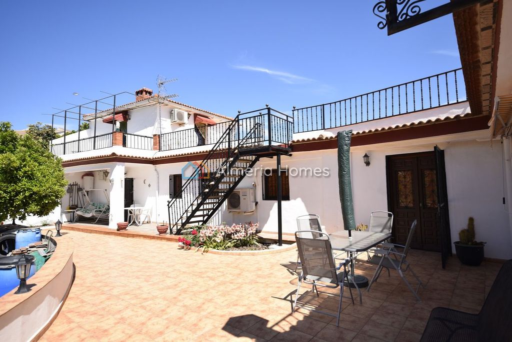 Property photo 1 of 30