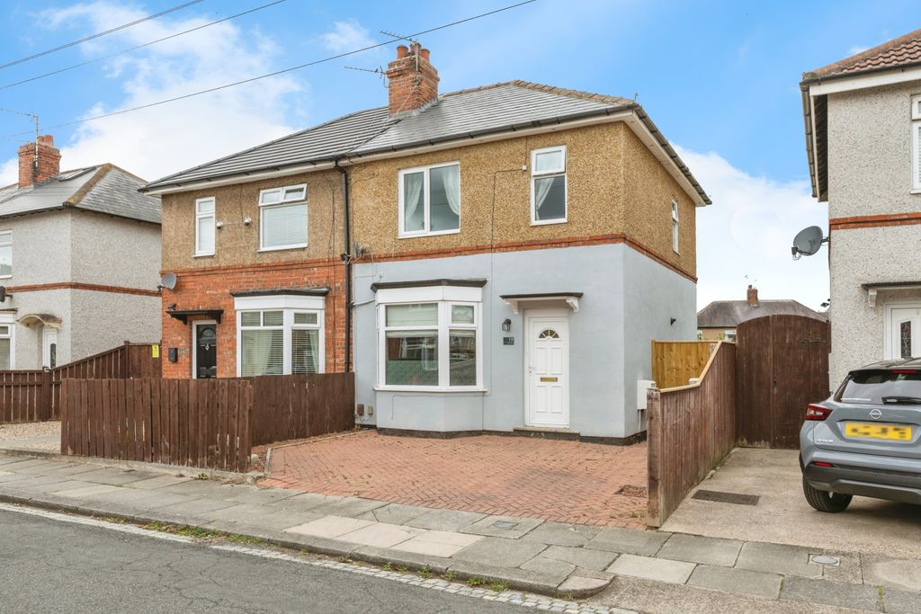 Property photo 1 of 12