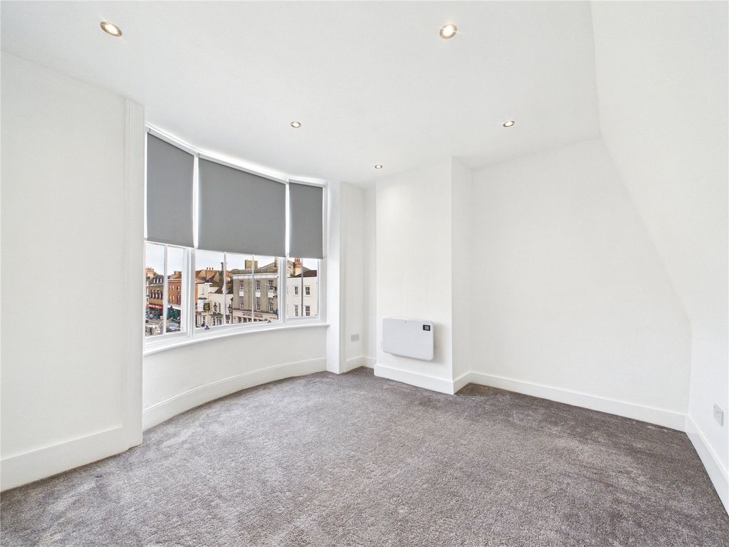 Property photo 2 of 12 Picture No. 14