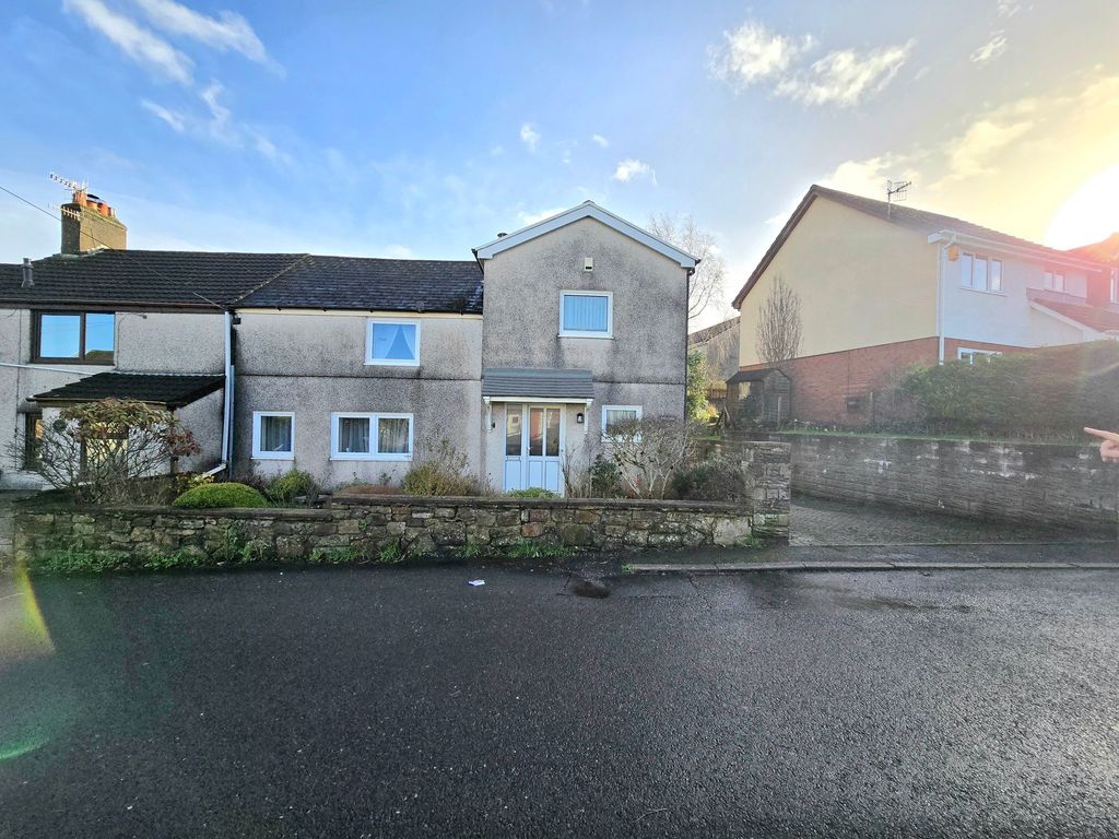 Property photo 1 of 25 Front