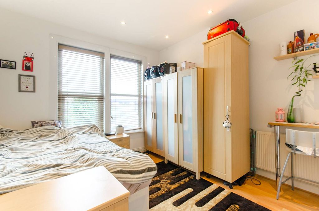 Property photo 2 of 5