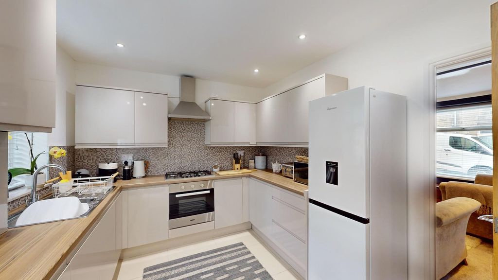 Property photo 3 of 16 Gibb-Street-07132024_133106.Jpg