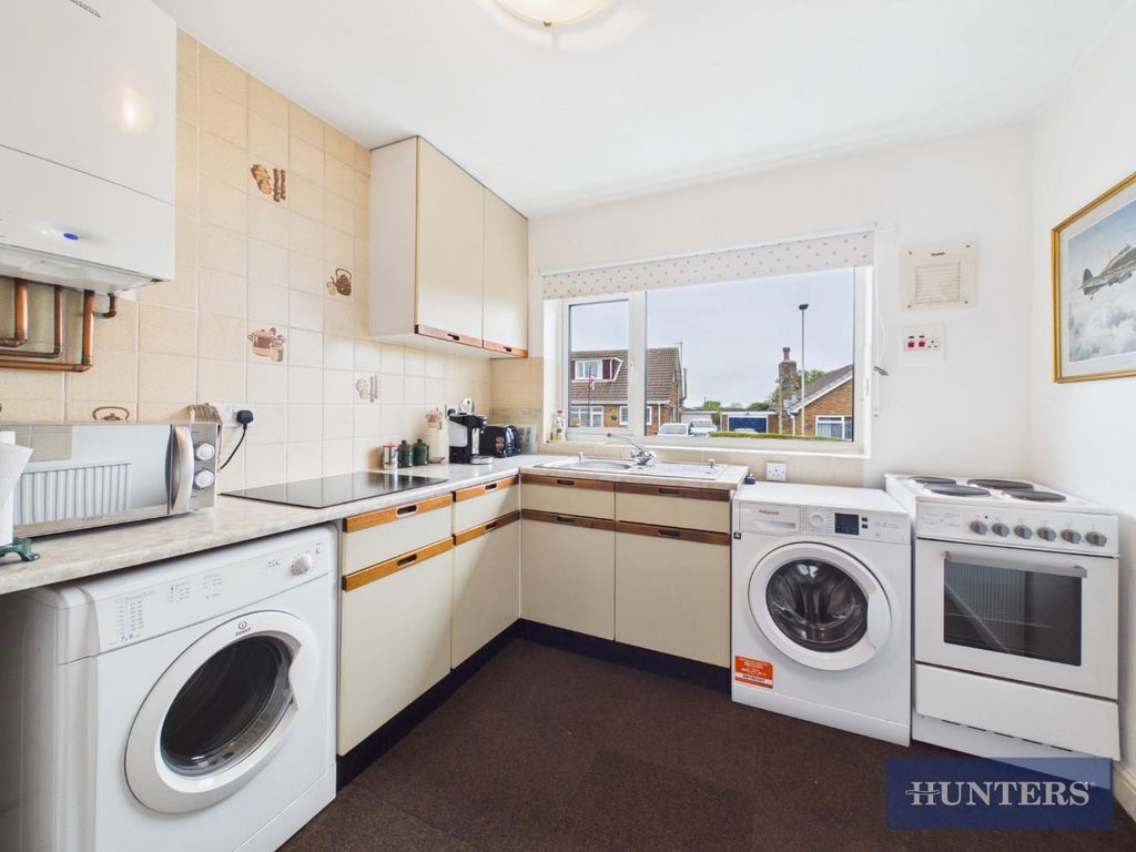 Property photo 2 of 13 Kitchen