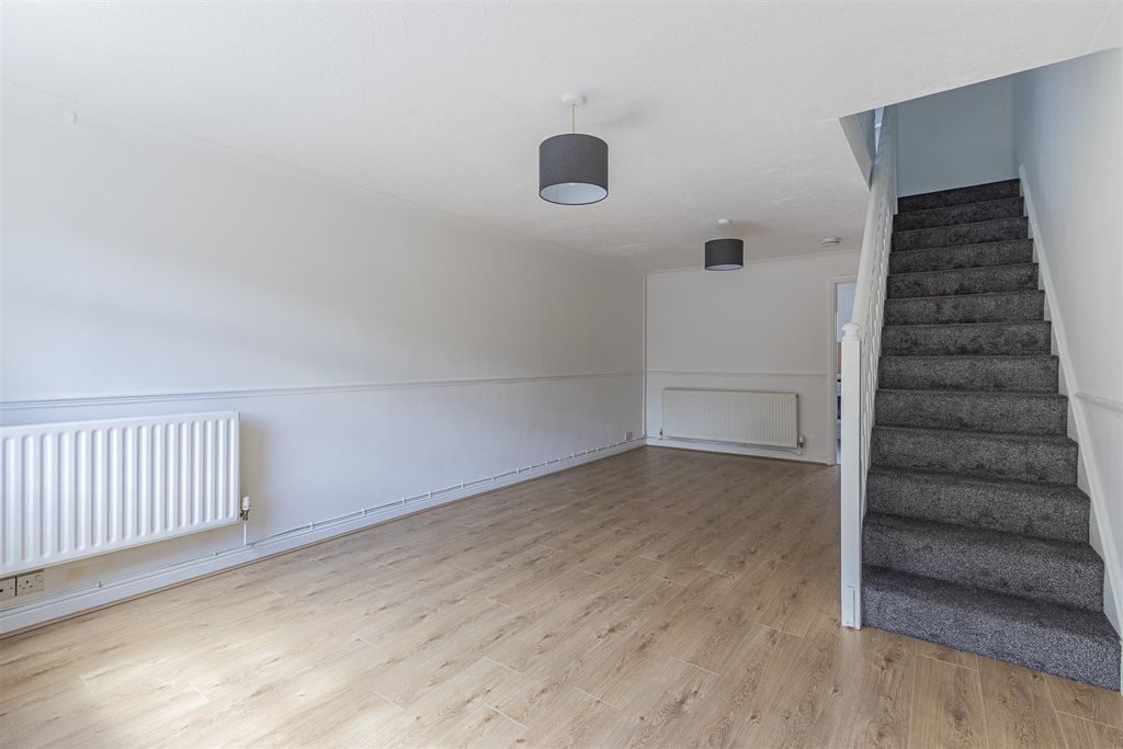 Property photo 2 of 13 Hollybush Road 91A-2.Jpg