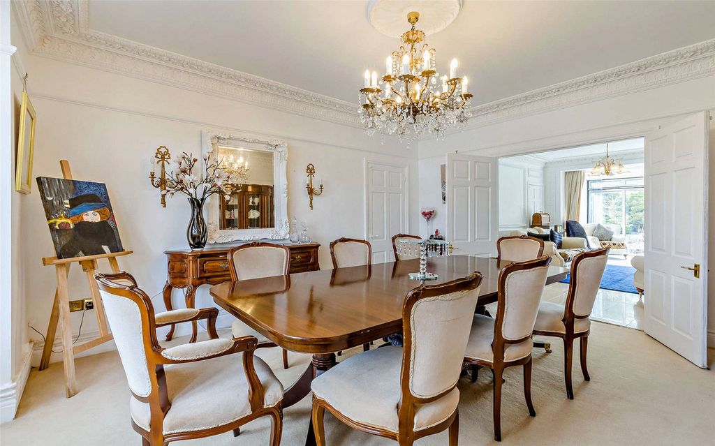 Property photo 3 of 23 Dining Room