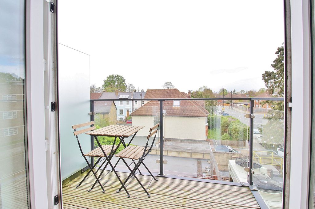 Property photo 3 of 9