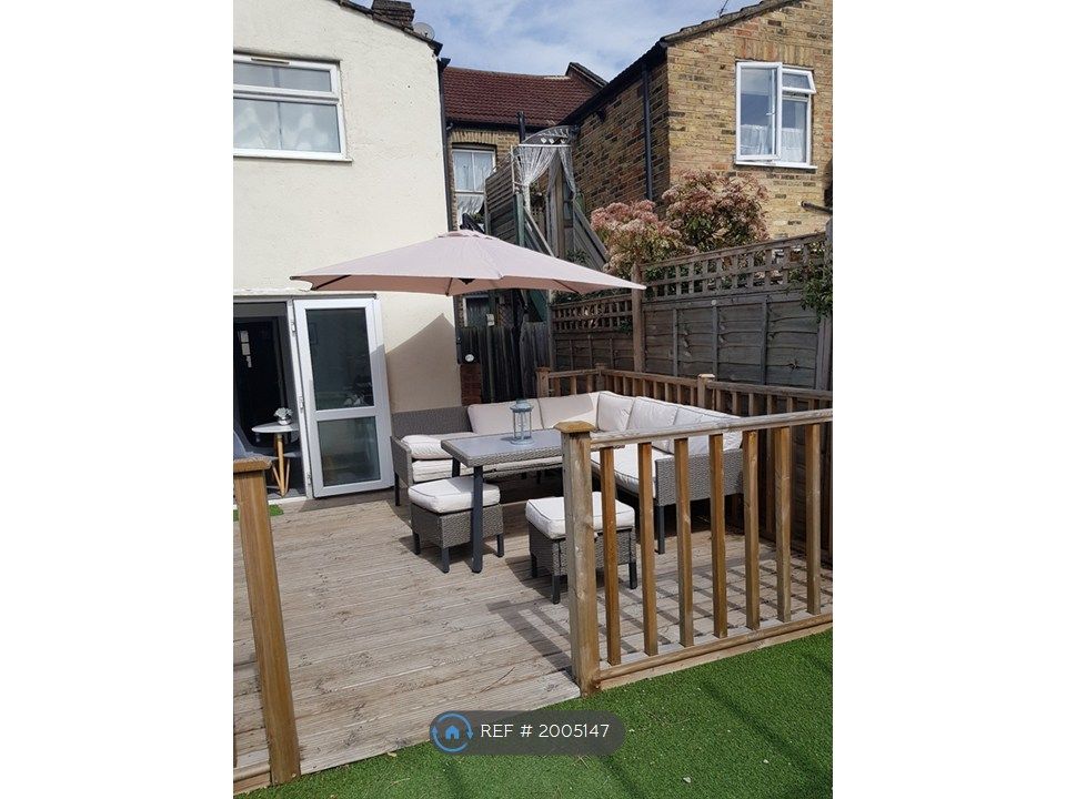 Property photo 2 of 20 Garden