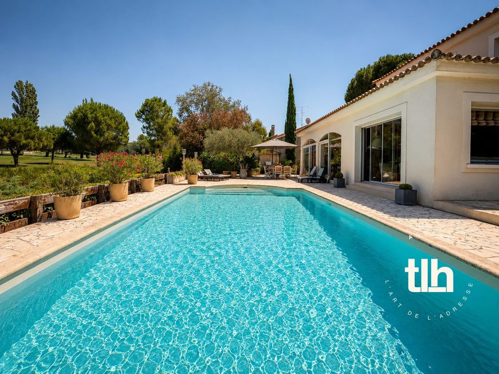 Property photo 1 of 27 La Grande Motte First Golf Line Villa 240m2 With Pool