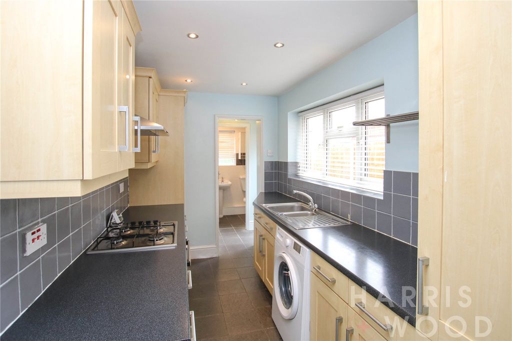 Property photo 2 of 14 Picture No. 12