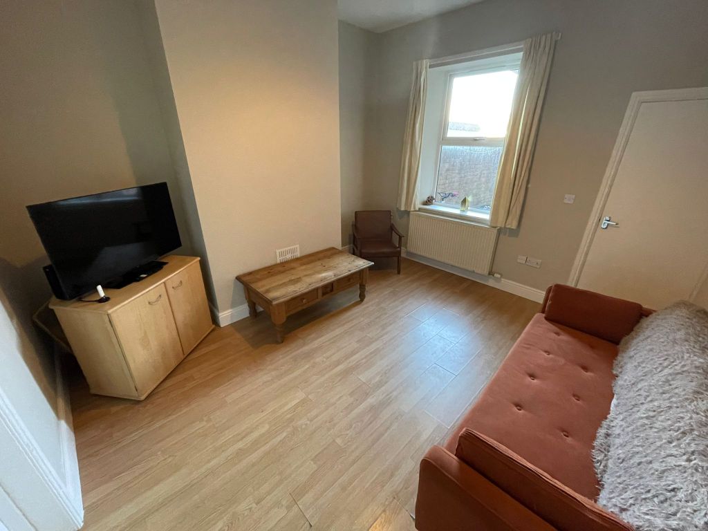 Property photo 2 of 3