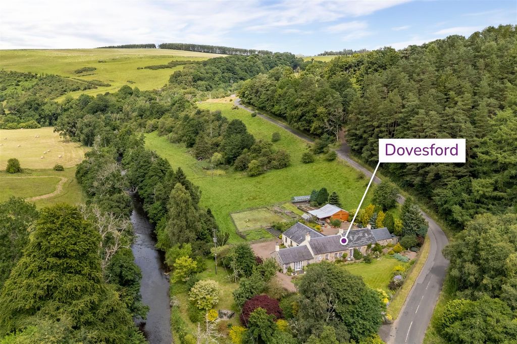 Property photo 2 of 23 Dovesford-02.Jpg