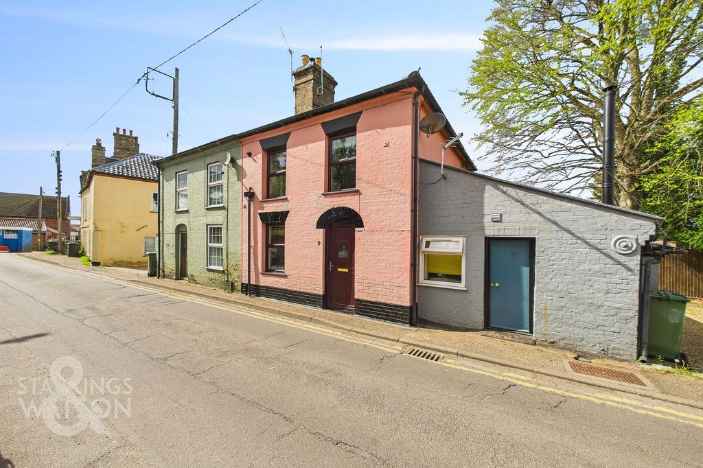 Property photo 1 of 37
