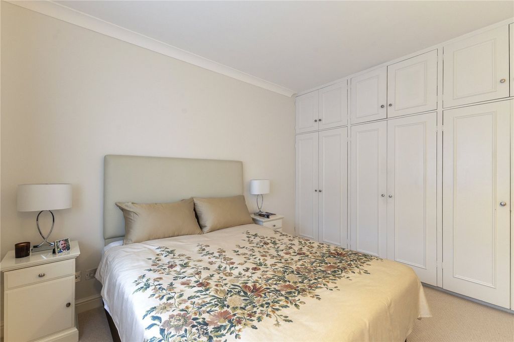 Property photo 3 of 8 Bedroom 1