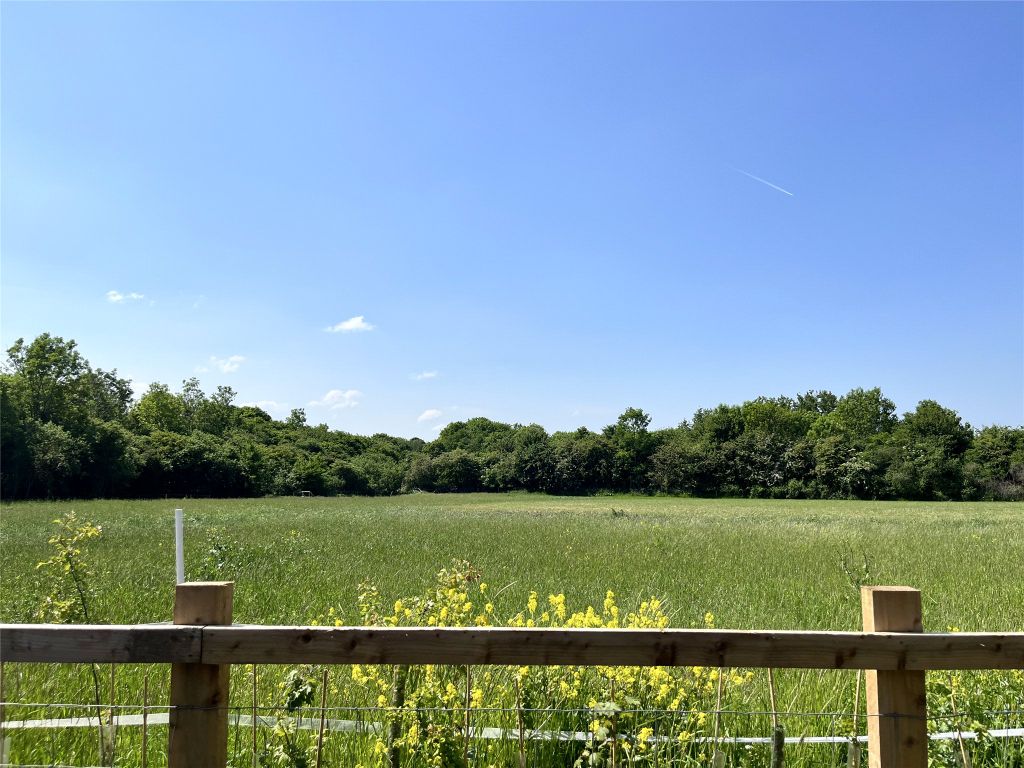 Property photo 2 of 17 Picture No. 55