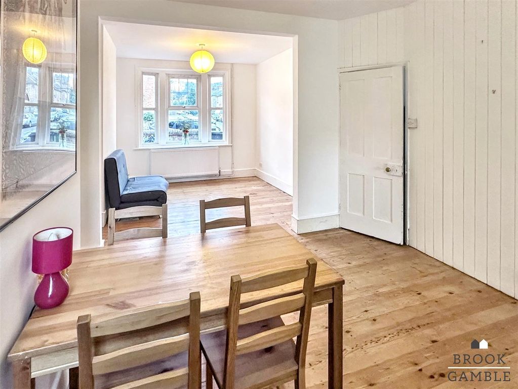 Property photo 3 of 21 01323 438506