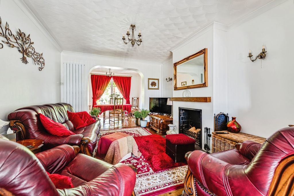 Property photo 3 of 17 Pbox-Img.Jpg