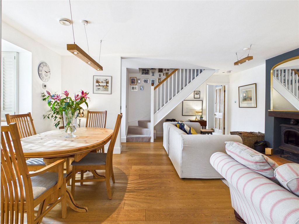 Property photo 2 of 31 Picture No. 35