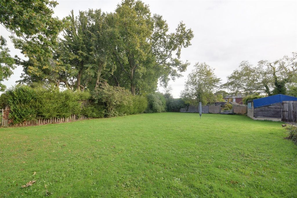 Property photo 2 of 29