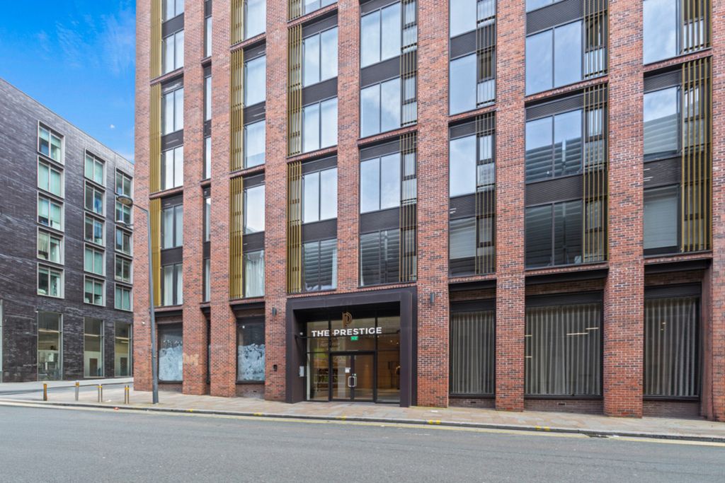 Property photo 2 of 20