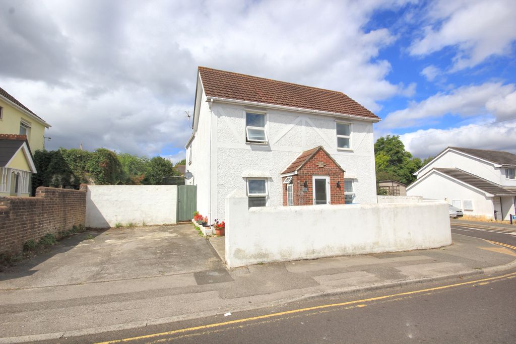 Property photo 1 of 31