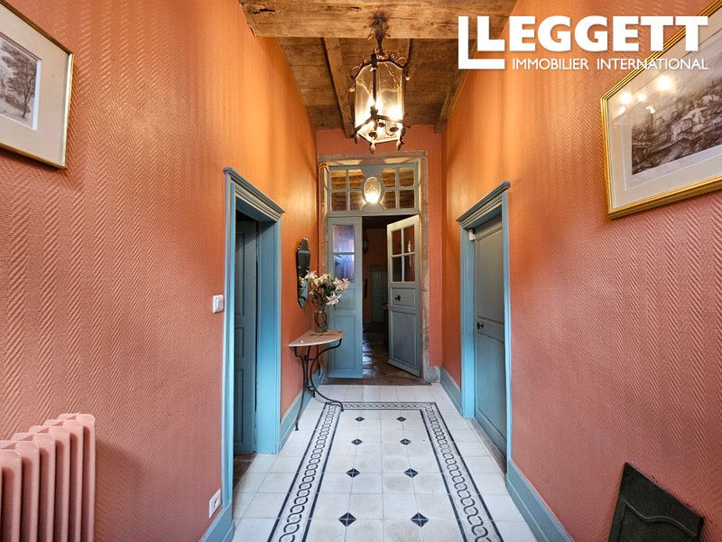 Property photo 2 of 10