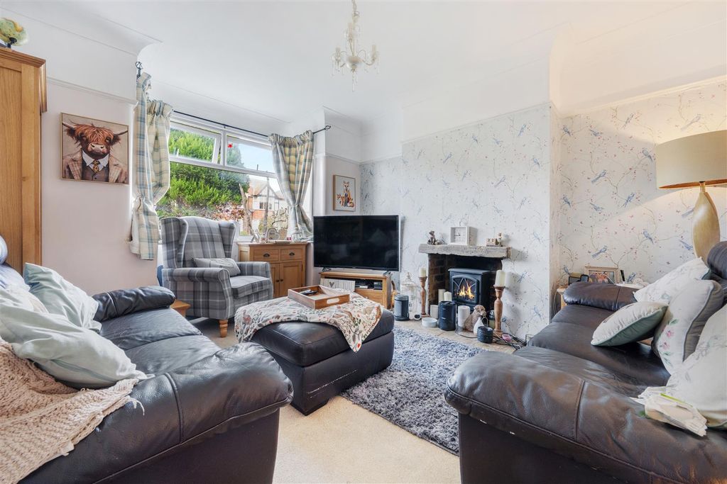 Property photo 2 of 5 Lounge