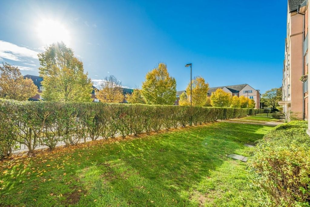 Property photo 2 of 8