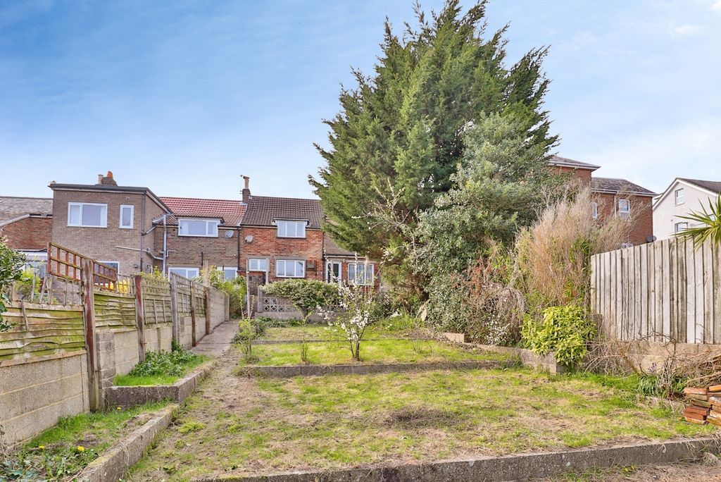 Property photo 2 of 24 Garden