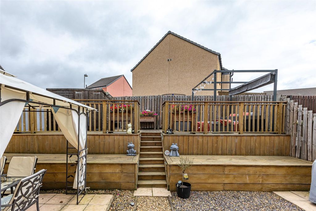 Property photo 2 of 29 54 Kingfisher Grove Galashiels 47.Jpg