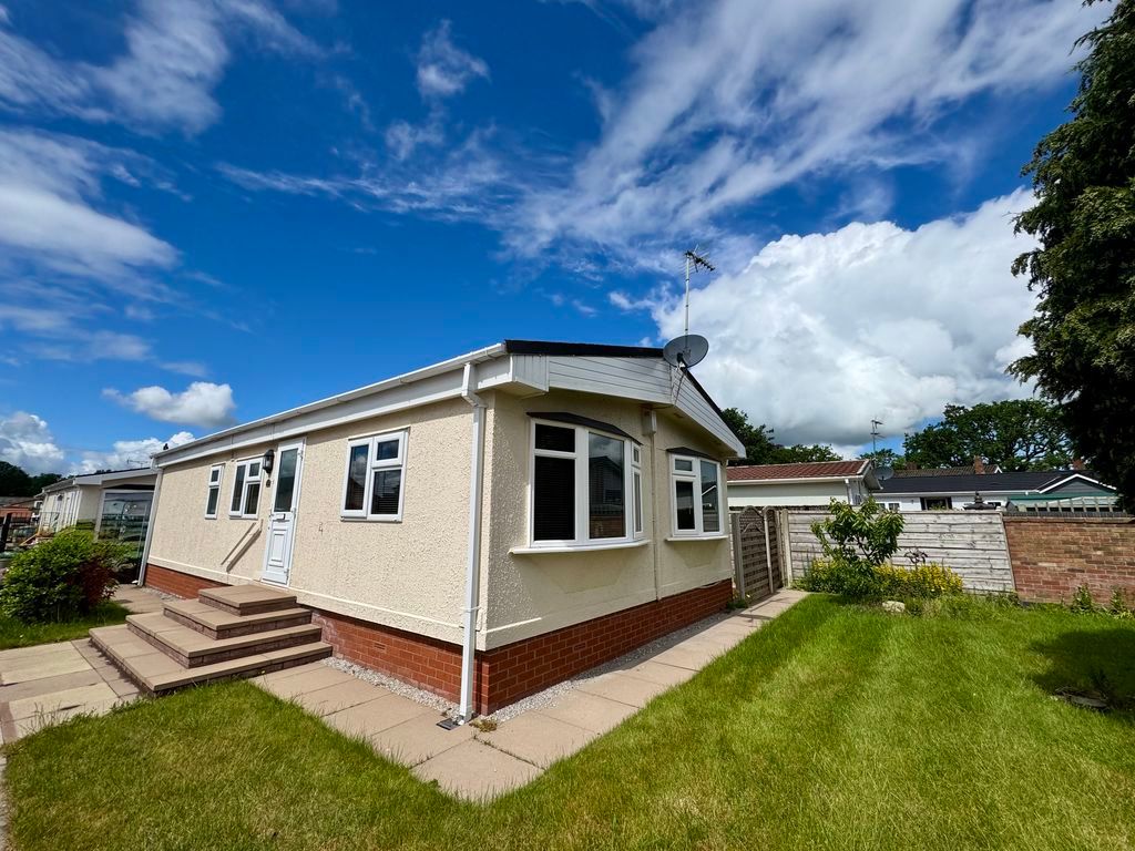 Property photo 1 of 19 Front Apsect