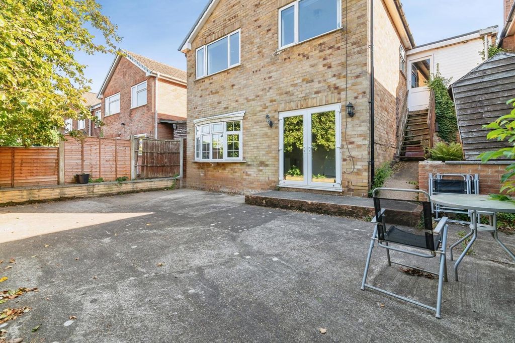 Property photo 2 of 16 Pbox-Img.Jpg