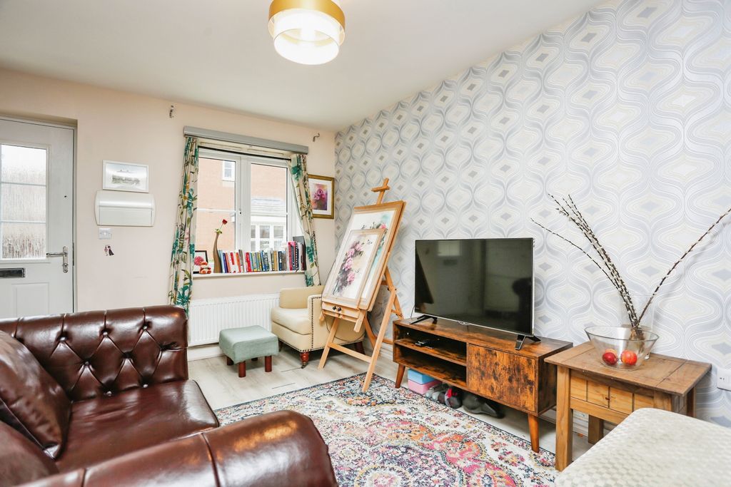 Property photo 3 of 14