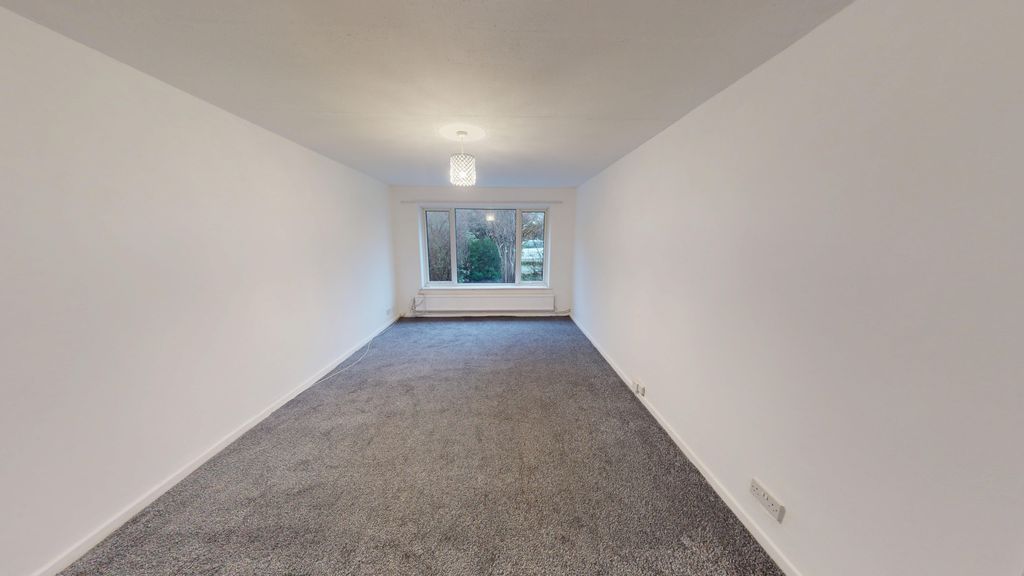 Property photo 2 of 7 16-Glenbrook-Drive-01232026_155650