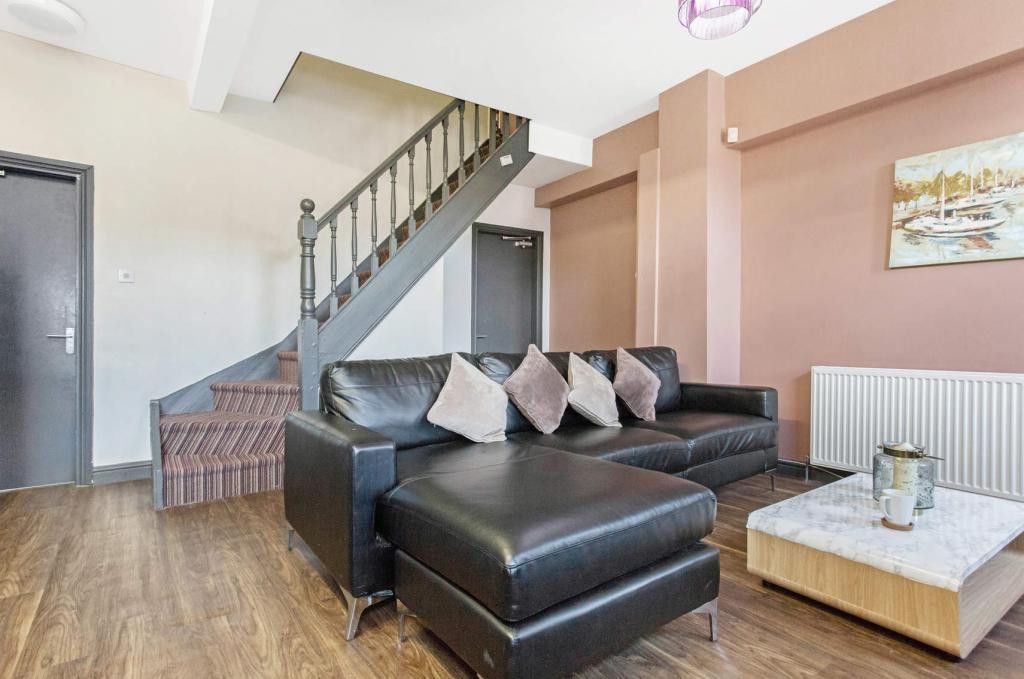 Property photo 2 of 8 Property Photo