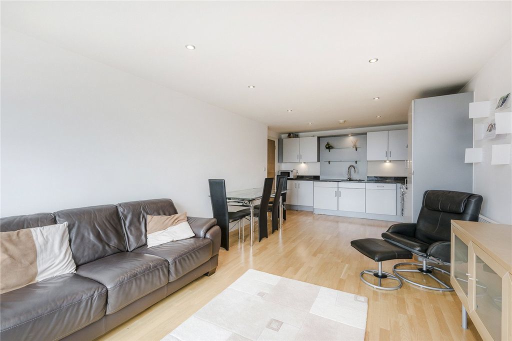 Property photo 3 of 11 Picture No. 11