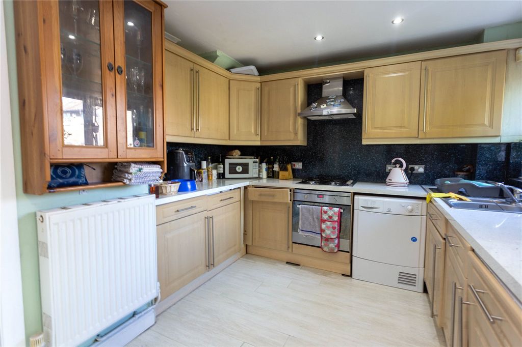 Property photo 1 of 12 Picture No. 32