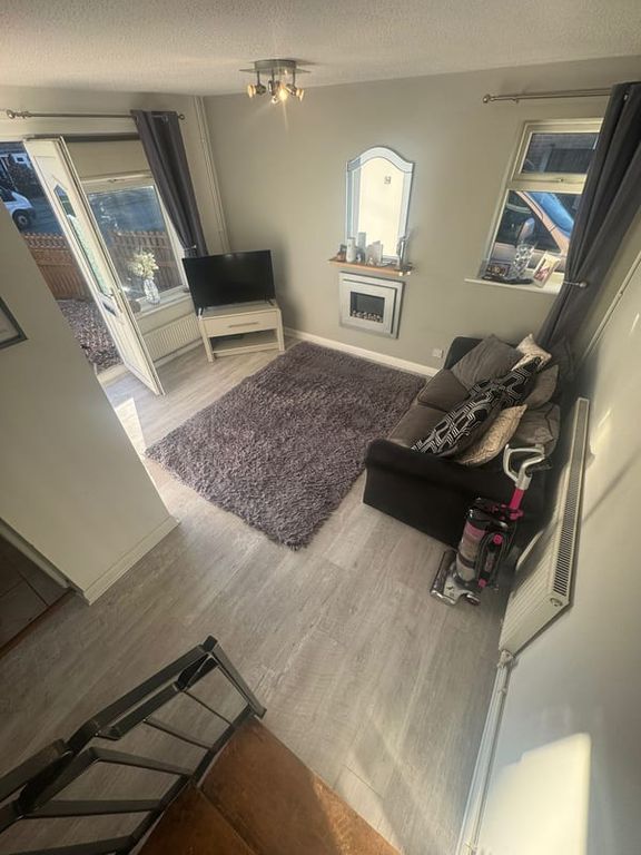 Property photo 3 of 10