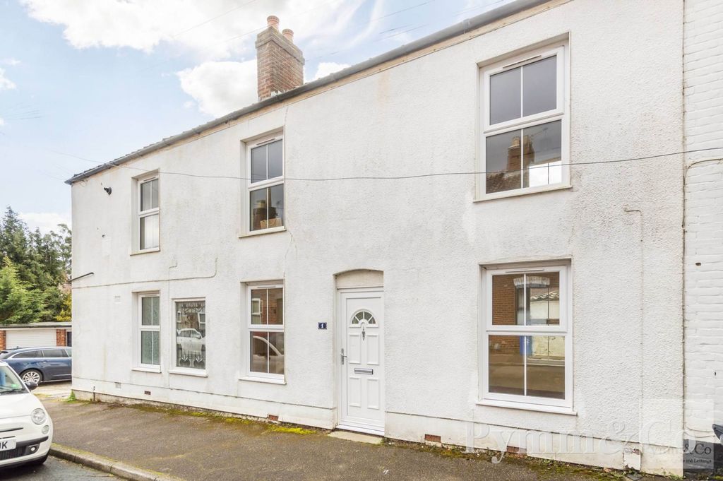 Property photo 1 of 11